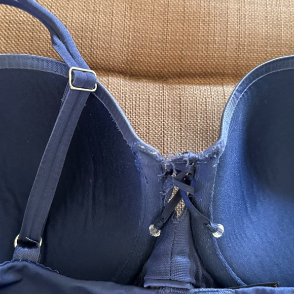 Victoria Secret Bra - Picture 3 of 5